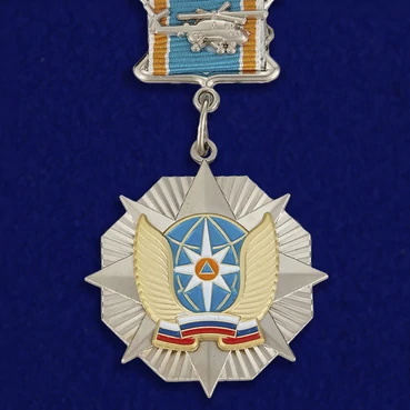 Знак авиации МЧС (Отличник) Учреждение:14.04.2002 №346(640)